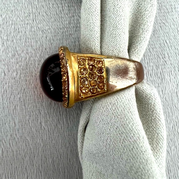 JewelMint Ring - Picture 4 of 5